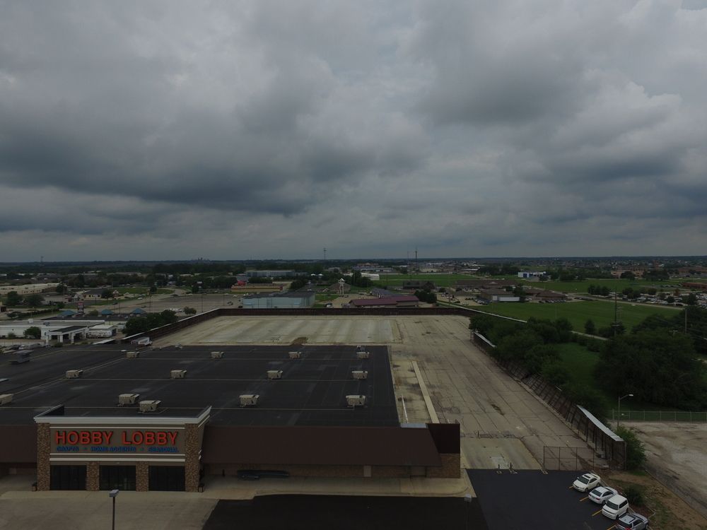 Parkway Pointe Development Opportunity: 3325-3329 South Veterans Parkway, Springfield, IL 62704